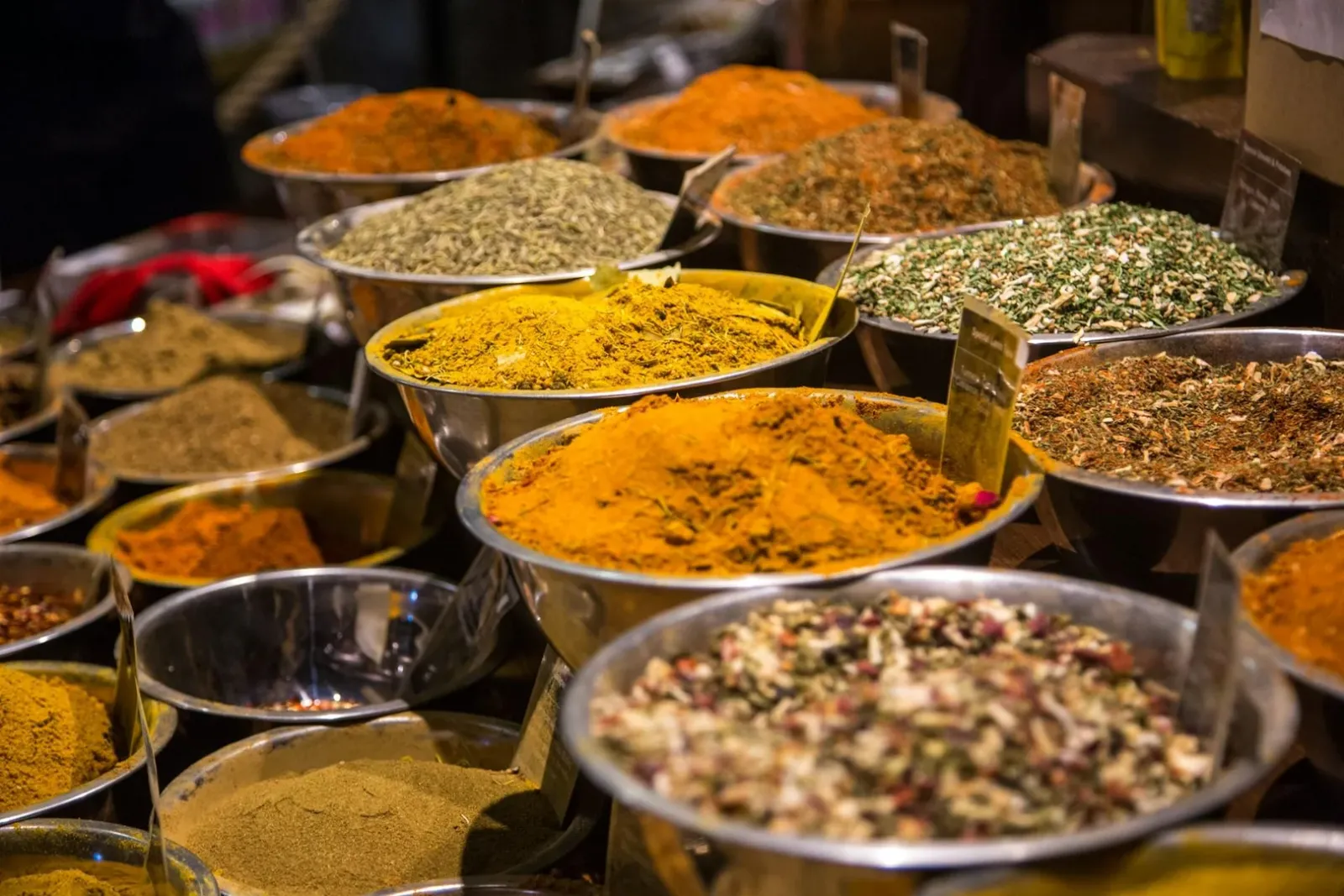 The Ultimate Guide to Cooking with Spices
